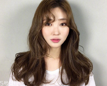 2018最流行的十款發(fā)型 優(yōu)雅簡單的短發(fā)扎法 2018最流行的十款發(fā)型 優(yōu)雅簡單的短發(fā)扎法