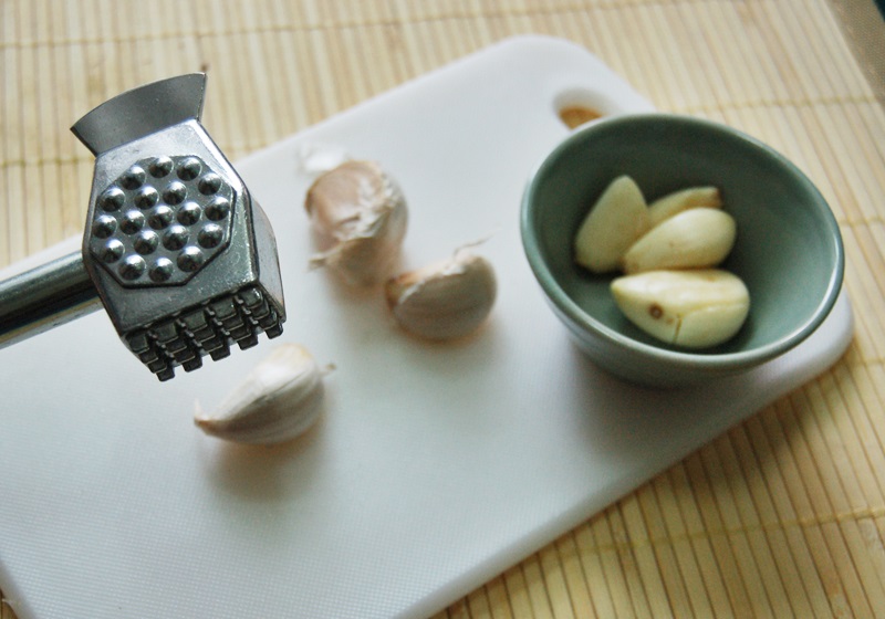 廚房用具的15個(gè)妙用小技巧 廚房用具的15個(gè)妙用小技巧