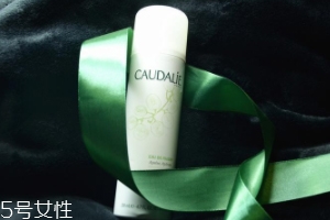 怎么補(bǔ)水效果最好？補(bǔ)水護(hù)膚品排行榜6強(qiáng)