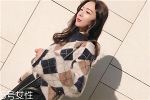 毛衣掉色嚴重怎么辦？巧用鹽水化解尷尬