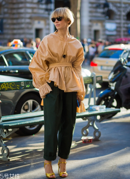 屁股大的女生穿什么褲子好看？這樣穿顯瘦又有氣質(zhì)