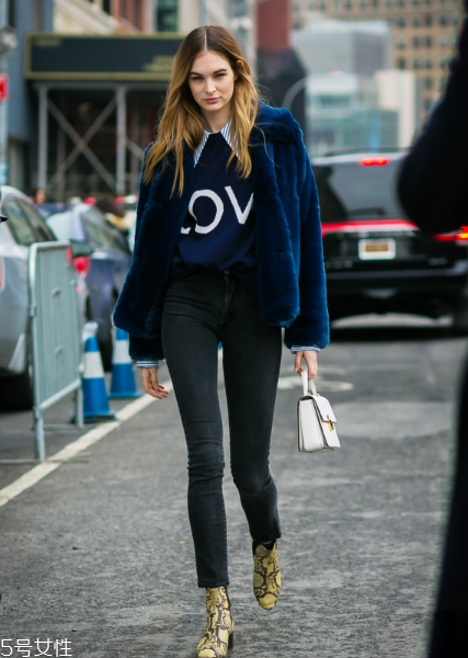 皮草下身搭配什么好看？這個冬天不怕冷