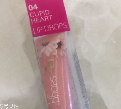 唇蜜可以單獨(dú)使用嗎？搭配其他產(chǎn)品效果更好