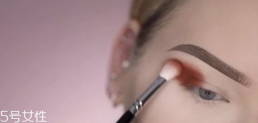 huda beauty沙漠盤怎么畫？油管大神一步步示范