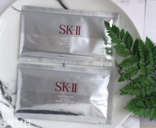 臉上有斑點怎么去除？食療/精華/面膜三管齊下