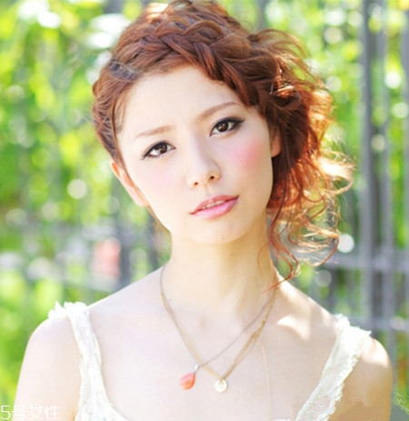 鵝蛋臉扎什么馬尾好看？肉肉臉適合這些發(fā)型