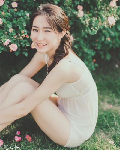 鵝蛋臉扎什么馬尾好看？肉肉臉適合這些發(fā)型