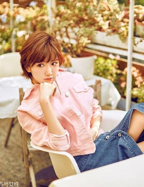 外翹短發(fā)適合什么臉型？再燙內扣你就out了