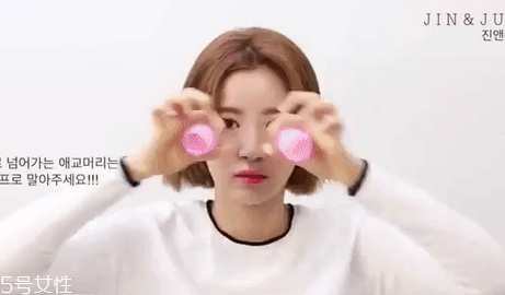 李圣經(jīng)同款短發(fā)怎么打理？吹頭發(fā)的時候盡量吹發(fā)根