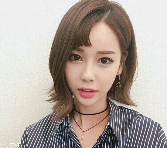 外翹短發(fā)適合什么臉型？再燙內扣你就out了