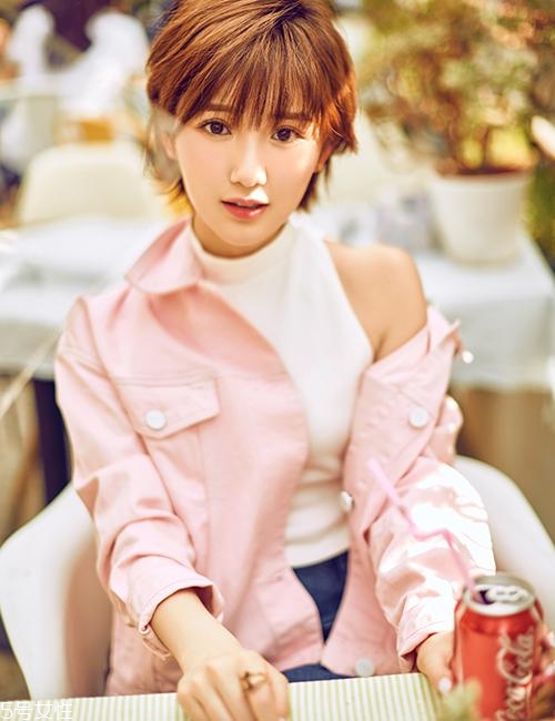 外翹短發(fā)適合什么臉型？再燙內扣你就out了