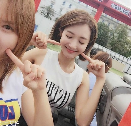 短發(fā)適合扎什么發(fā)型？剪短發(fā)這么好看