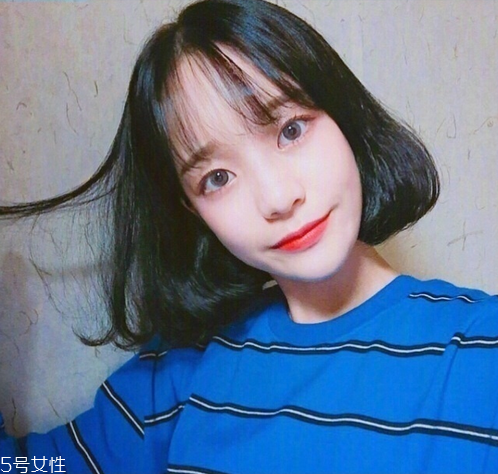 短發(fā)適合扎什么發(fā)型？剪短發(fā)這么好看