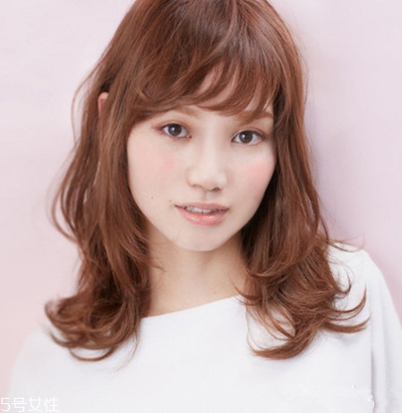 鵝蛋臉扎什么馬尾好看？肉肉臉適合這些發(fā)型