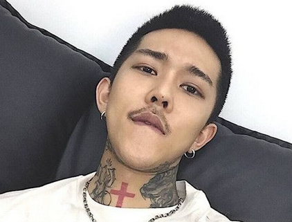 2018男生流行發(fā)型名稱 2018年男生短發(fā)發(fā)型圖片 2018男生流行發(fā)型名稱 2018年男生短發(fā)發(fā)型圖片