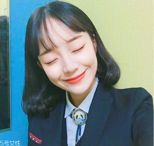 短發(fā)適合扎什么發(fā)型？剪短發(fā)這么好看