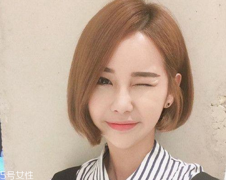 鉆石臉適合什么發(fā)型？流行色也隨之而來