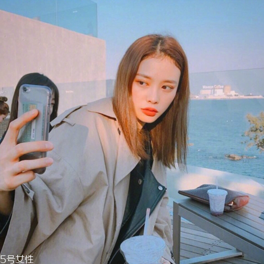 齊肩發(fā)怎么燙好看？女生發(fā)型設(shè)計(jì)與臉形搭配