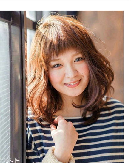 齊劉海適合什么卷發(fā)？如何選擇適合自己的發(fā)型