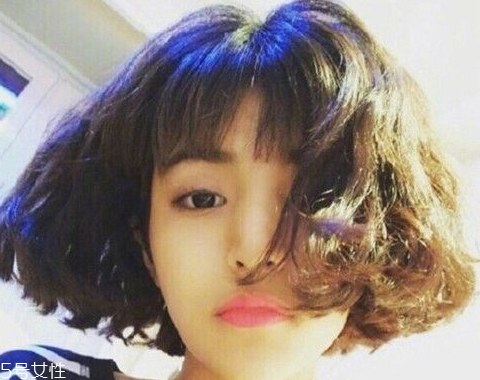 2018最流行的十款發(fā)型 優(yōu)雅簡單的短發(fā)扎法 2018最流行的十款發(fā)型 優(yōu)雅簡單的短發(fā)扎法