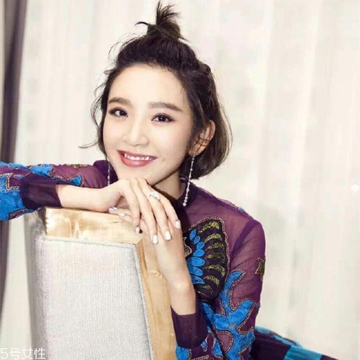 短發(fā)適合扎什么發(fā)型？剪短發(fā)這么好看