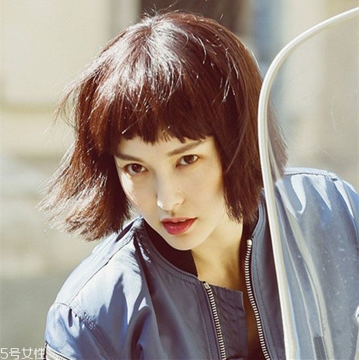 二次元?jiǎng)⒑＿m合什么發(fā)型？讓你個(gè)性十足