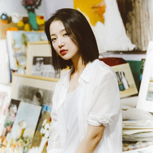 女生發(fā)質(zhì)軟適合什么發(fā)型？胖圓臉顯瘦發(fā)型參考