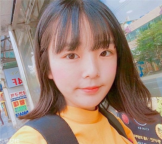 外翹短發(fā)適合什么臉型？再燙內扣你就out了