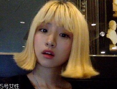 短頭發(fā)染什么顏色好看洋氣顯白？短發(fā)這樣弄好看又大方