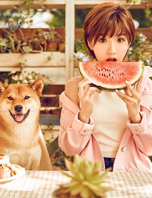 外翹短發(fā)適合什么臉型？再燙內扣你就out了