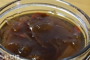 冰糖雪梨膏孕婦能吃嗎？孕婦吃冰糖雪梨膏適量最好