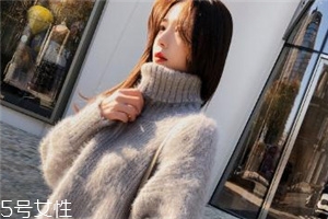 毛衣和保暖衣哪個暖和？過冬首選保暖內(nèi)衣