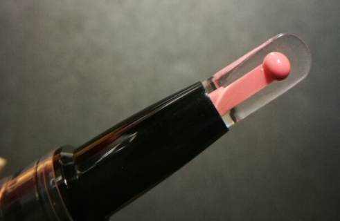 唇彩和口紅哪個(gè)危害大？