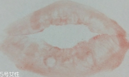 唇彩可以當(dāng)眼影嗎？不建議這樣使用