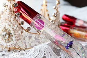 唇彩怎么涂？按照步驟涂抹