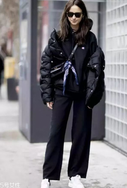 闊腿褲矮個(gè)子可以穿嗎？小個(gè)子也能穿出大氣感