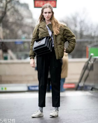 闊腿褲矮個(gè)子可以穿嗎？小個(gè)子也能穿出大氣感