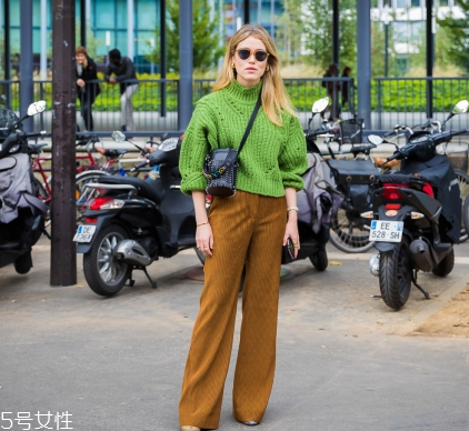 闊腿褲冬天怎么搭配？過一個時髦的冬天