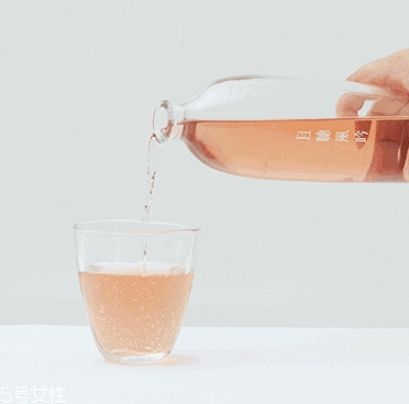 且聽風(fēng)吟玫瑰酒好喝嗎？哪里買？