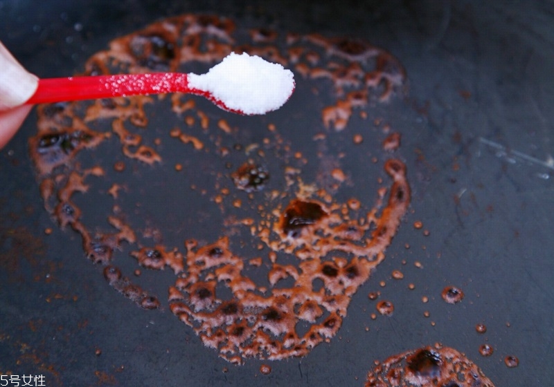 鍋底燒焦了怎么清洗 5個(gè)洗鍋底的妙招 鍋底燒焦了怎么清洗 5個(gè)洗鍋底的妙招