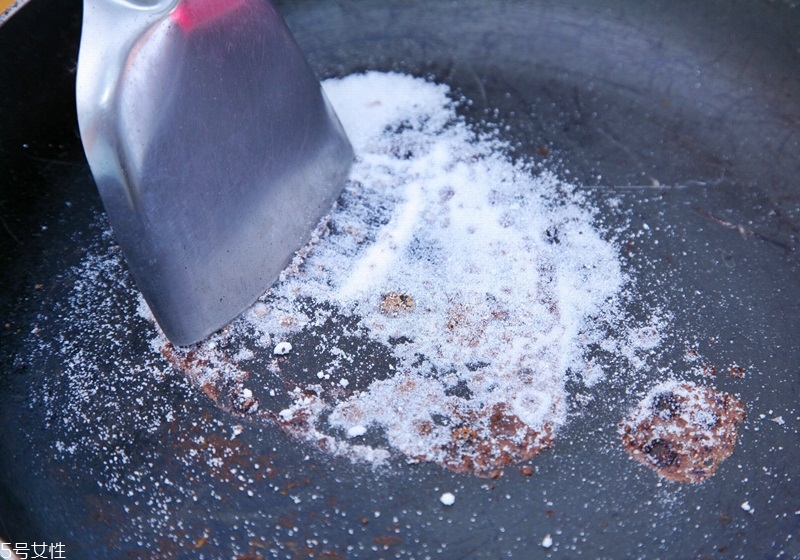 鍋底燒焦了怎么清洗 5個(gè)洗鍋底的妙招 鍋底燒焦了怎么清洗 5個(gè)洗鍋底的妙招