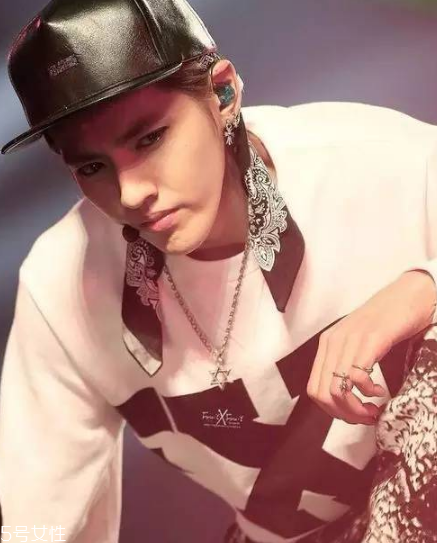 chrome hearts克羅心是奢侈品嗎？明星都喜歡曬的銀飾