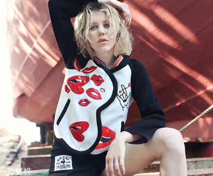 運動外套怎么搭配？打造活力氧氣女孩