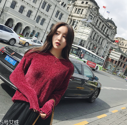 絲絨毛衣怎么搭配？優(yōu)雅氣質全靠它