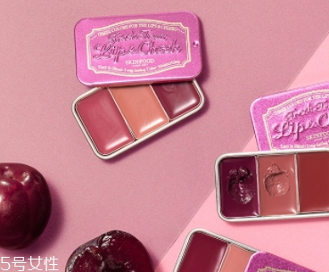 腮紅膏用什么工具？和粉狀腮紅不一樣