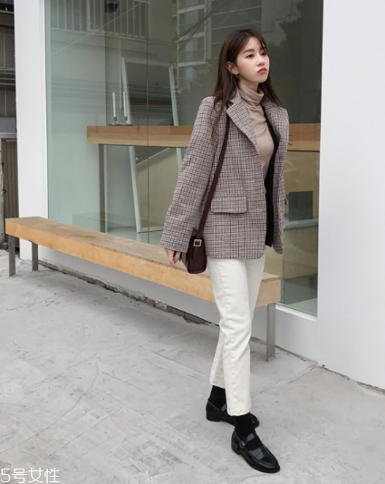 毛呢西裝如何搭配？各種風(fēng)格隨意切換