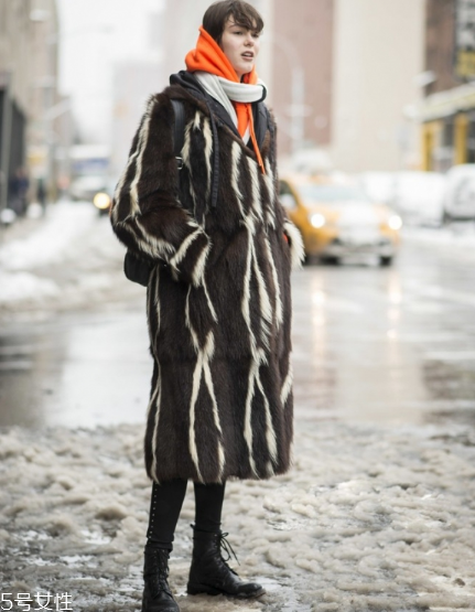皮草搭配什么鞋子好看？四款鞋子搭配任你選