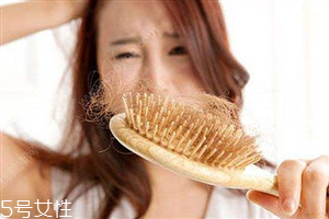 一天掉多少根頭發(fā)是正常的？為頭發(fā)加點(diǎn)營(yíng)養(yǎng)