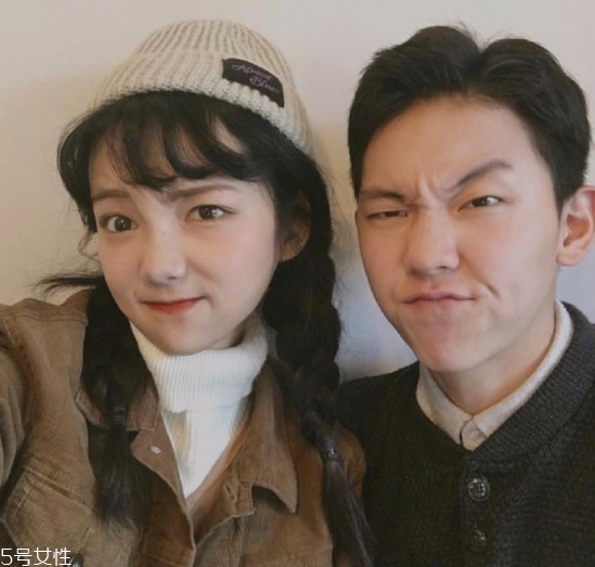 冬天戴帽子怎么扎頭發(fā)好？法式魚骨辮編發(fā)很特別