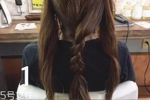 女生冬天長(zhǎng)發(fā)怎么編好看？長(zhǎng)發(fā)妹紙才懂得的痛